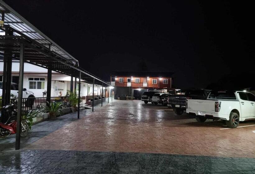 Quarto Estandar, Baan Sabaijai Resort & Omsorgssenter