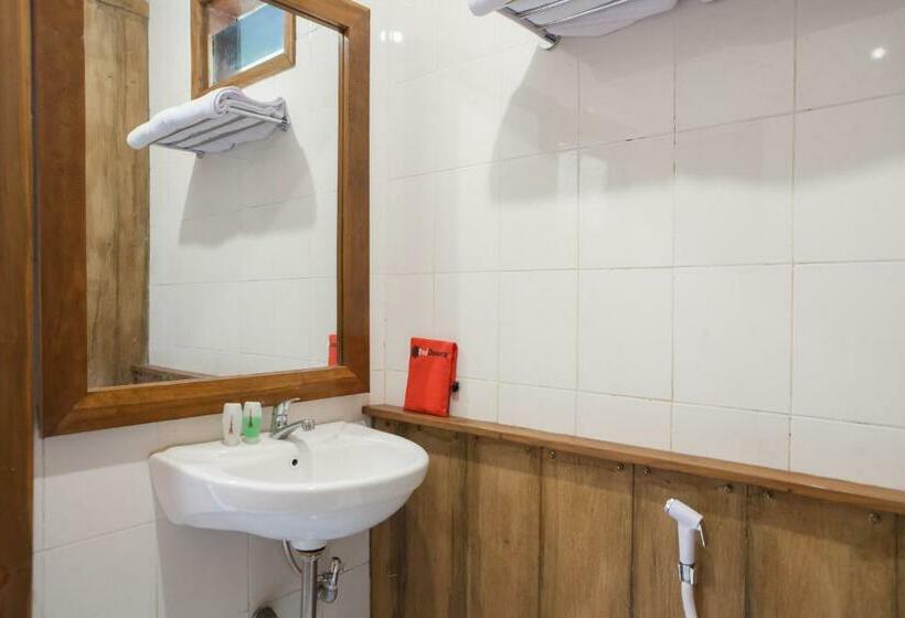 Семейный Номер, Reddoorz Near Baluran National Park