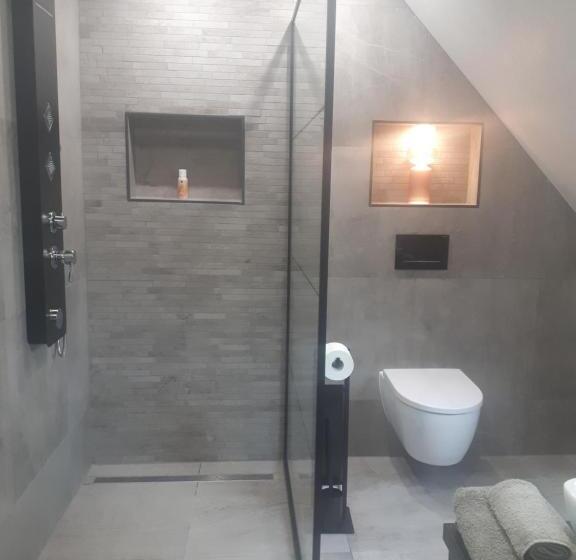 Номер Deluxe, Lyklamastate