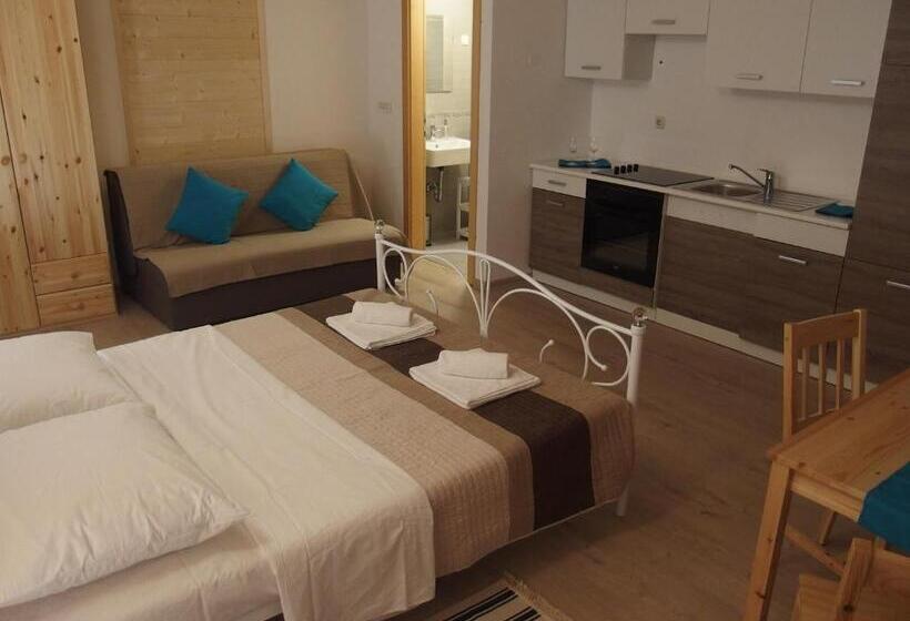 스탠다드 스튜디오, Guesthouse Casetta Verde