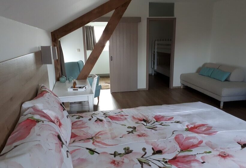 Семейный Номер, B&b De Fruithoeve