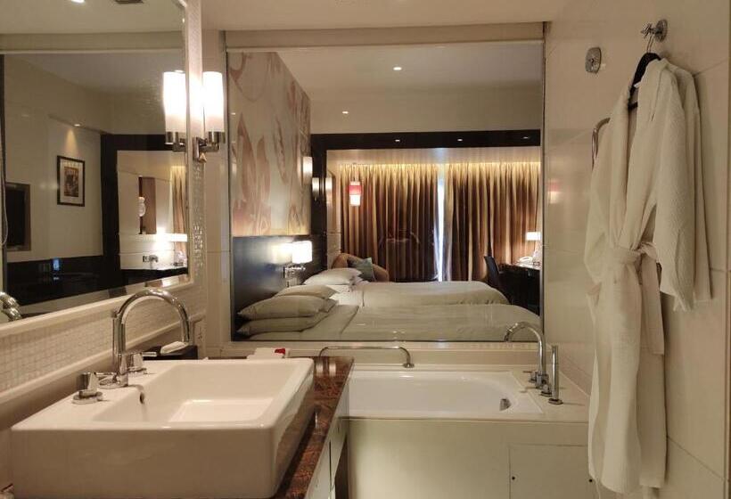 اتاق استاندارد با تخت دو نفره بزرگ, Goa Marriott Resort & Spa