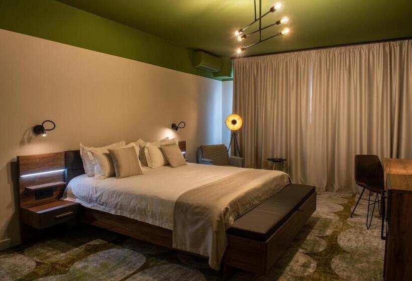 سوییت سوپریور, Bucharest Comfort Suites
