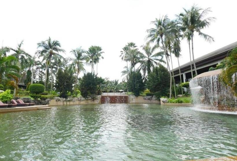 Люкс Вид на Бассейн, Cyberview Resort & Spa