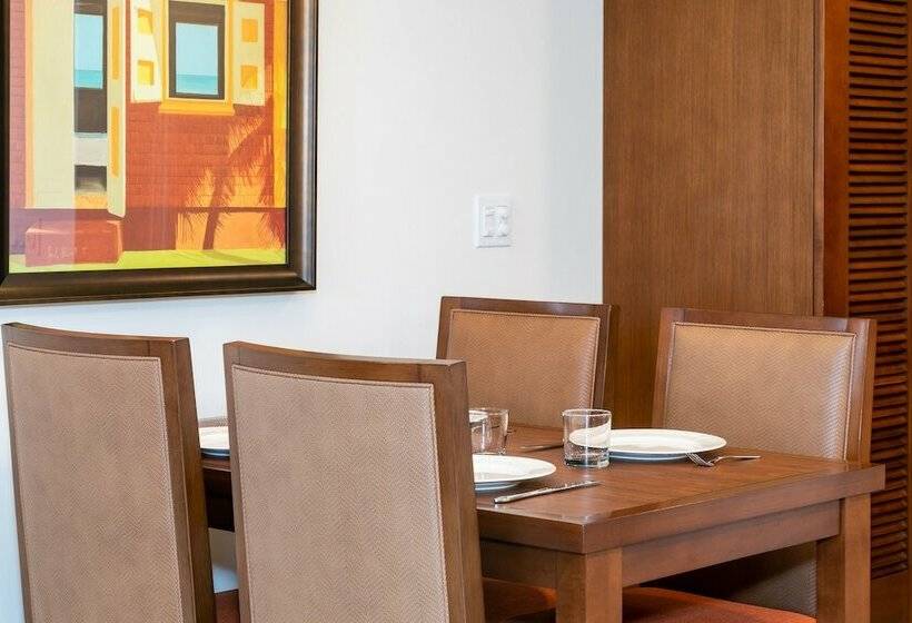 Estudio Estándar Cama King, Hilton Vacation Club Flamingo Beach St. Maarten