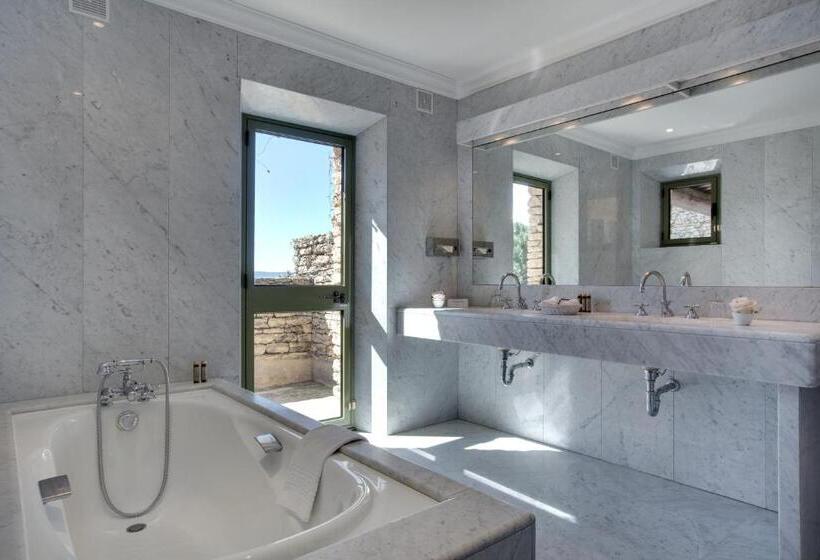 سوئیت جونیور با تراس, Les Bories & Spa