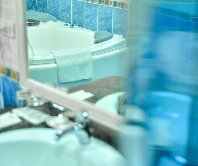 סוויטה משפחתית, Metropol Hotel Yerevan