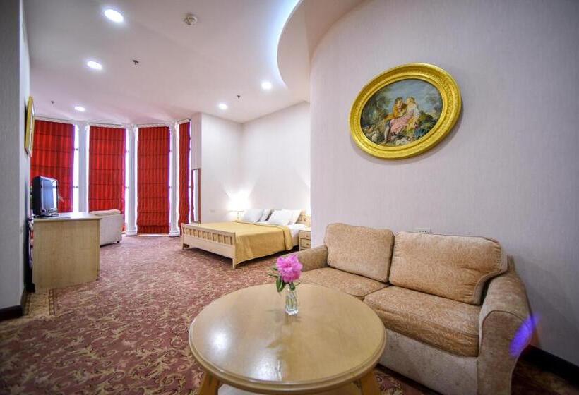 סוויטה נוף להרים, Metropol Hotel Yerevan