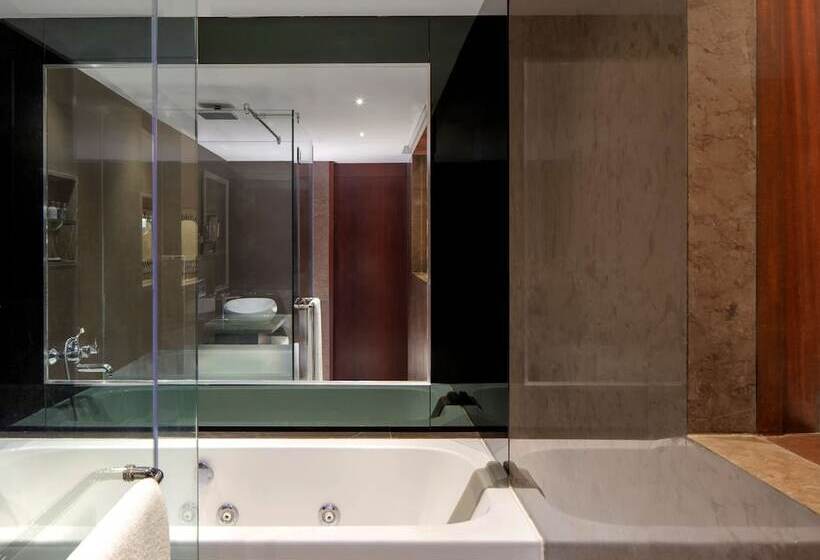 수피리어 룸, Radisson Blu Atria Bengaluru