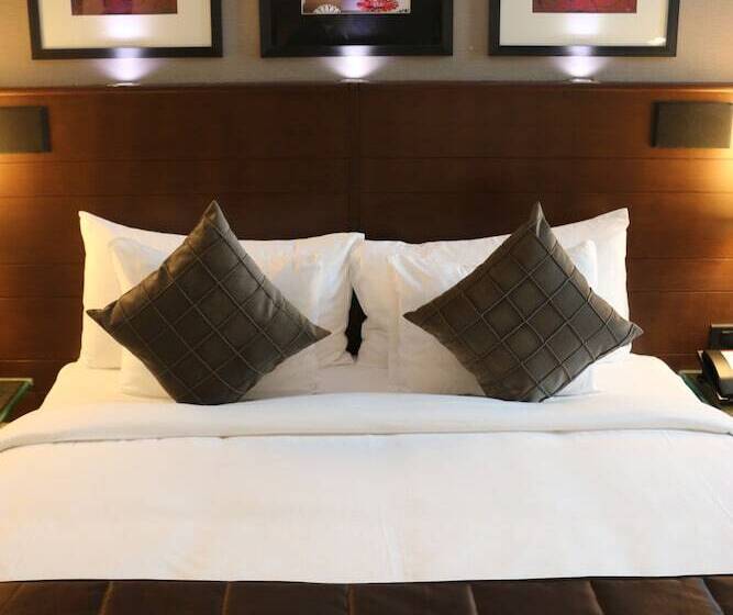 Номер бизнес-класса, Radisson Blu Atria Bengaluru