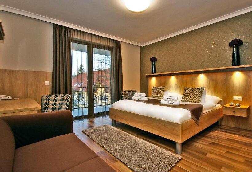 اتاق سوپریور سه تخته, Boutique Hotel Divina