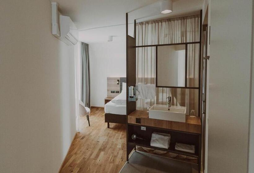 스탠다드 룸, Burghotel Schlaining