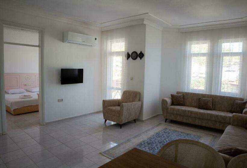 Quarto Familiar, Pembe Kã–åžk Apart Otel