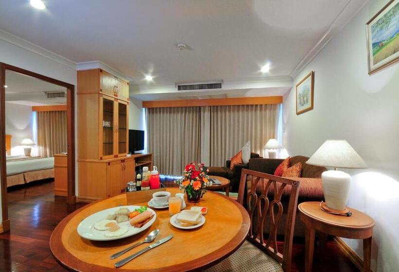 سوئیت اجرایی با بالکن, Admiral Suites Bangkok