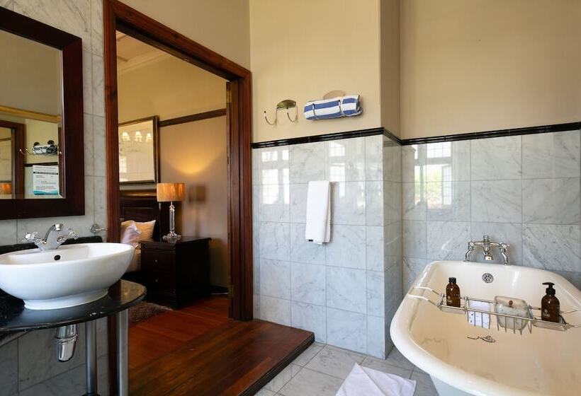 Люкс, Camps Bay Retreat