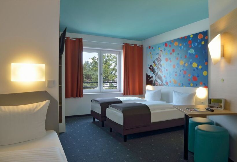 اتاق استاندارد با تخت بزرگ, Strand Beach Resort