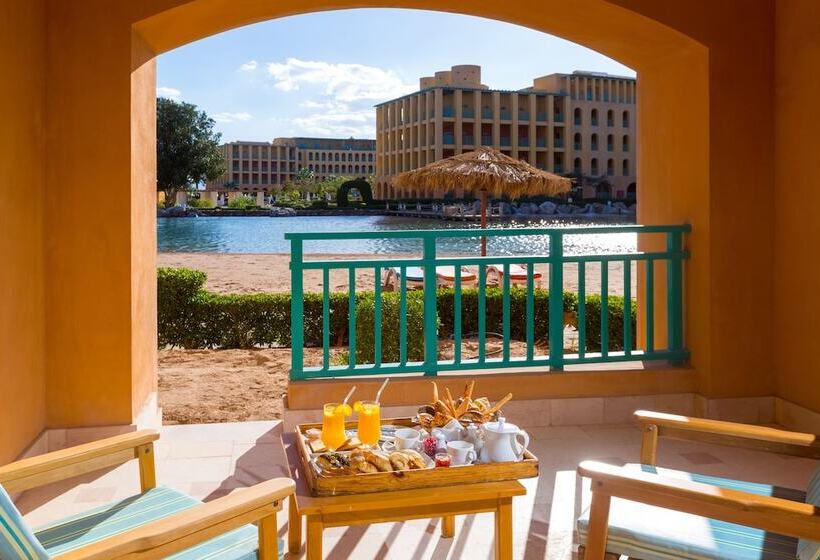اتاق استاندارد با چشم‌انداز دریا, Strand Beach Resort
