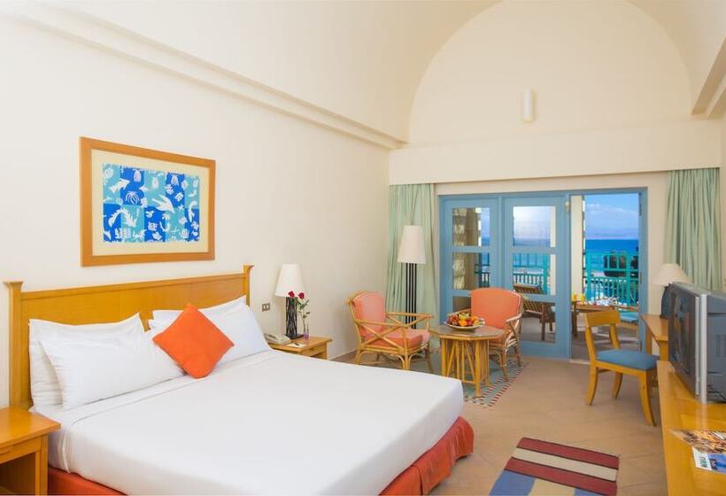 اتاق استاندارد با تخت بزرگ, Strand Beach Resort