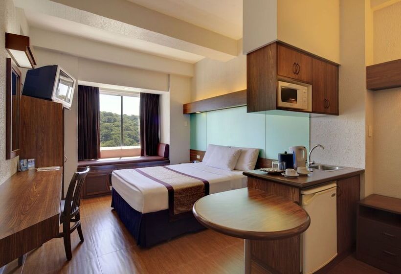 Люкс, Microtel By Wyndham Baguio