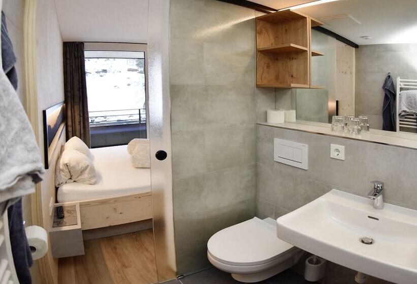 Апартаменты Comfort 2 Спальни, Chillas Appartements