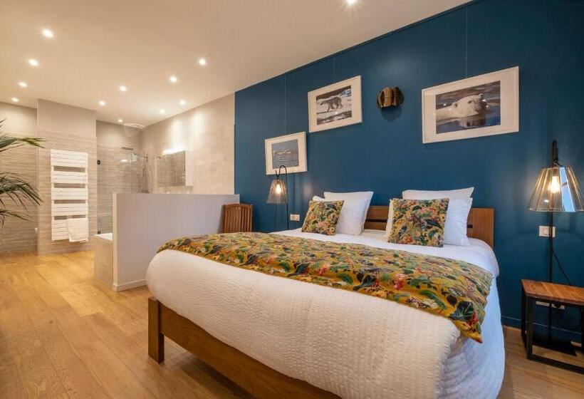 سوییت با چشم‌انداز باغ, Escale Rochelaise B&b, Spa Bain Nordique Et Sauna Tonneau