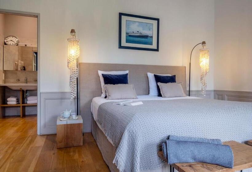اتاق لوکس, Escale Rochelaise B&b, Spa Bain Nordique Et Sauna Tonneau