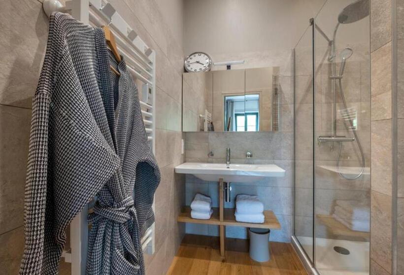 اتاق لوکس, Escale Rochelaise B&b, Spa Bain Nordique Et Sauna Tonneau