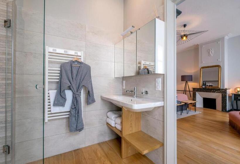 اتاق لوکس, Escale Rochelaise B&b, Spa Bain Nordique Et Sauna Tonneau