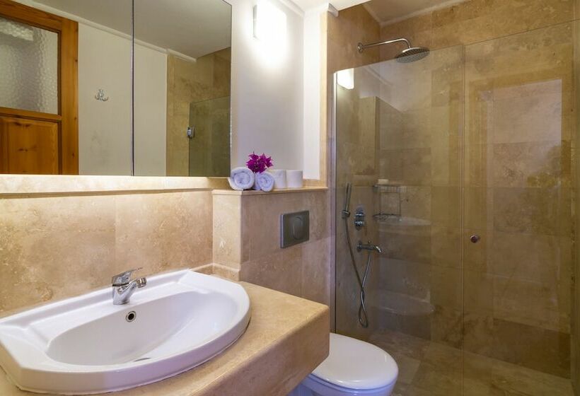 آپارتمان 1 خوابه با چشم‌انداز باغ, Korsan Apartments