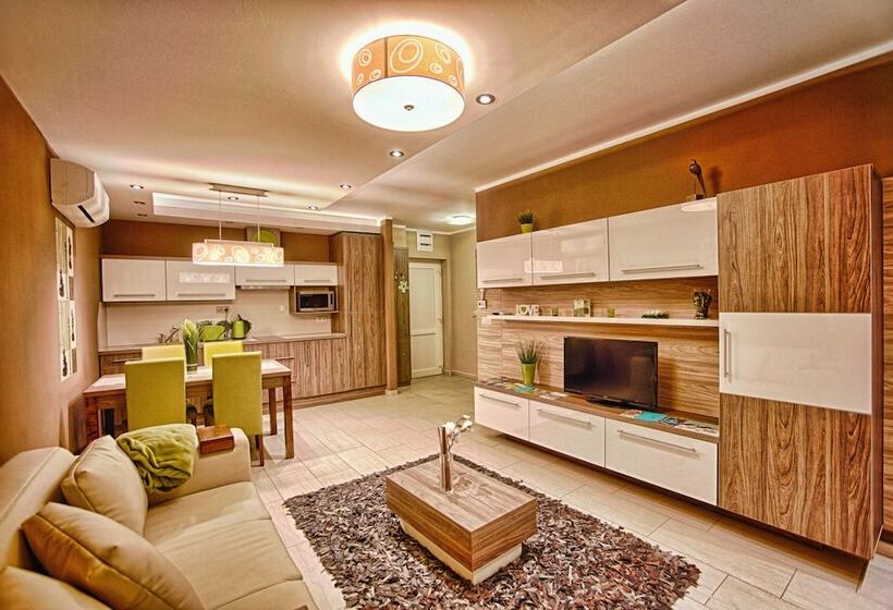 آپارتمان سوپریور 1 خوابه, Zafir Apartmanhaz