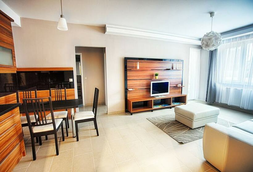آپارتمان سوپریور 1 خوابه, Zafir Apartmanhaz