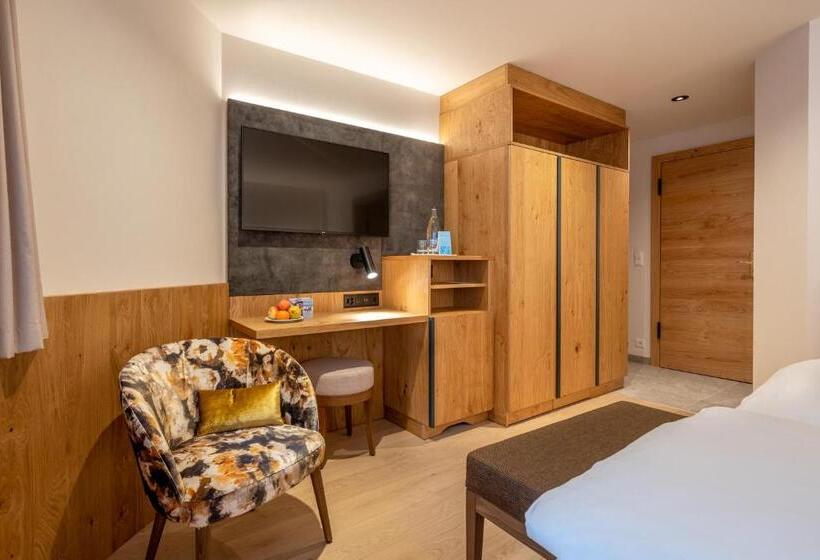 Номер Стандартный с Видом, Resort La Ginabelle
