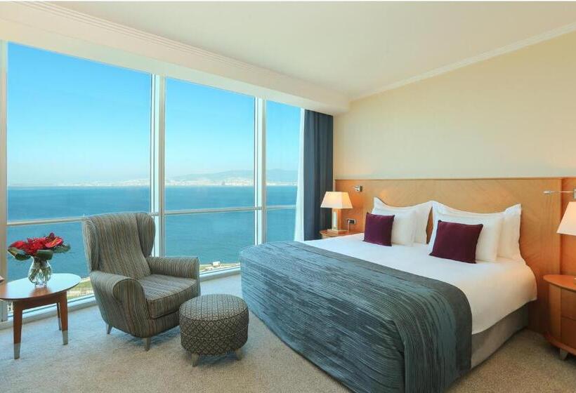 带海景的俱乐部房间, Wyndham Grand Izmir Ozdilek Thermal & Spa