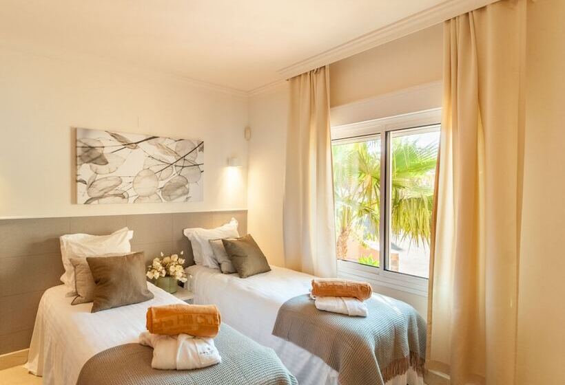 Апартаменты Comfort 2 Спальни, Aloha Hill Club Golf & Spa Apartments