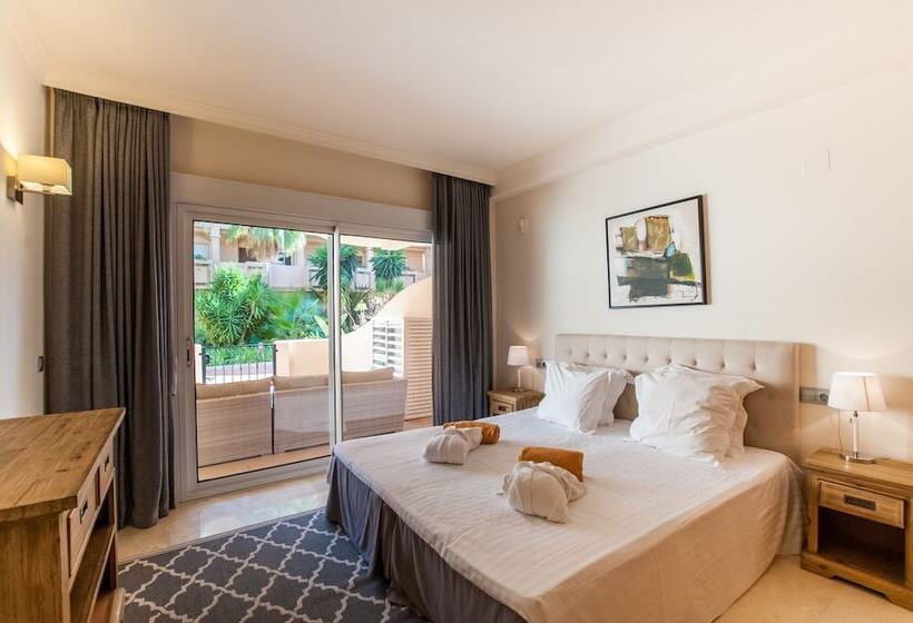 Апартаменты Comfort 2 Спальни, Aloha Hill Club Golf & Spa Apartments
