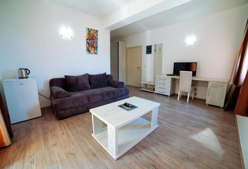 آپارتمان 1 خوابه, Apartments Art