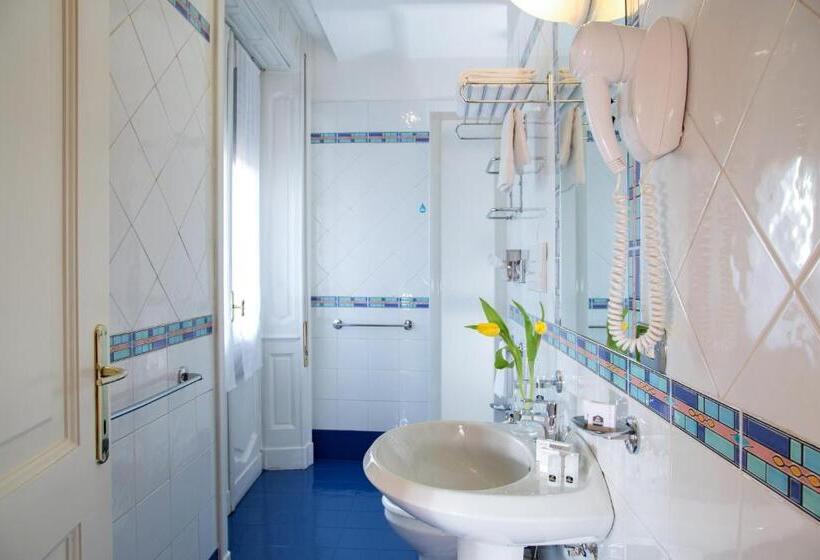 חדר סטנדרט לשלושה, Best Western Hotel Astrid