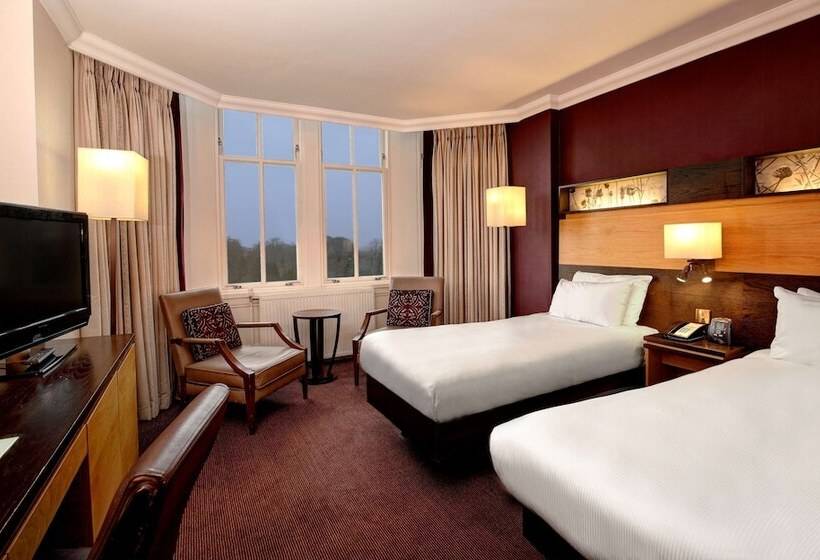 Номер Стандарт Плюс, Doubletree By Hilton Dunblane Hydro