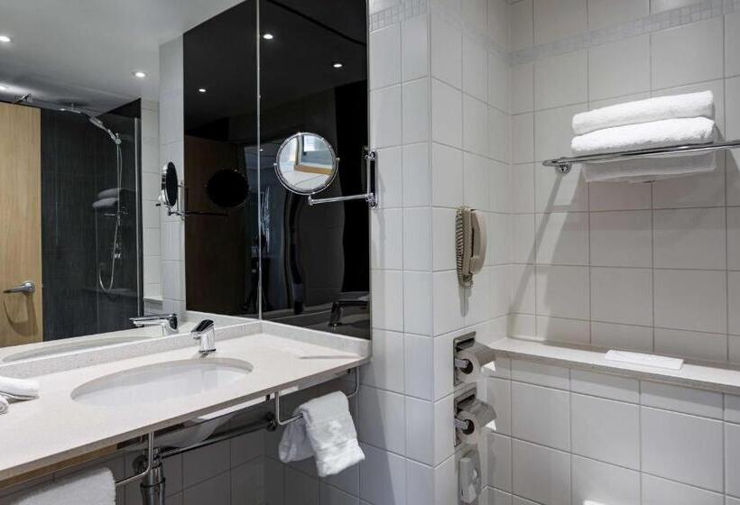 سوییت جونیور, Radisson Blu Hotel London Stansted Airport