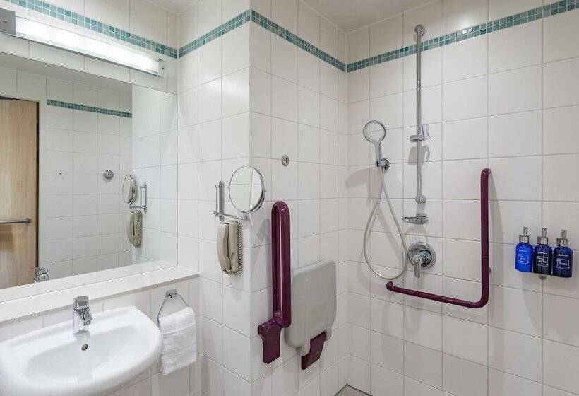 اتاق استاندارد, Radisson Blu Hotel London Stansted Airport