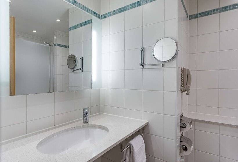 Номер Стандарт, Radisson Blu Hotel London Stansted Airport