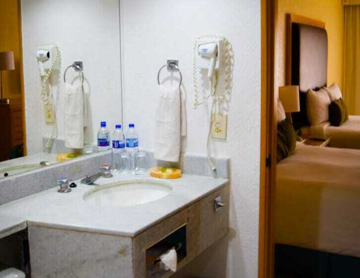 سوییت جونیور با چشم‌انداز دریا, Samba Vallarta All Inclusive