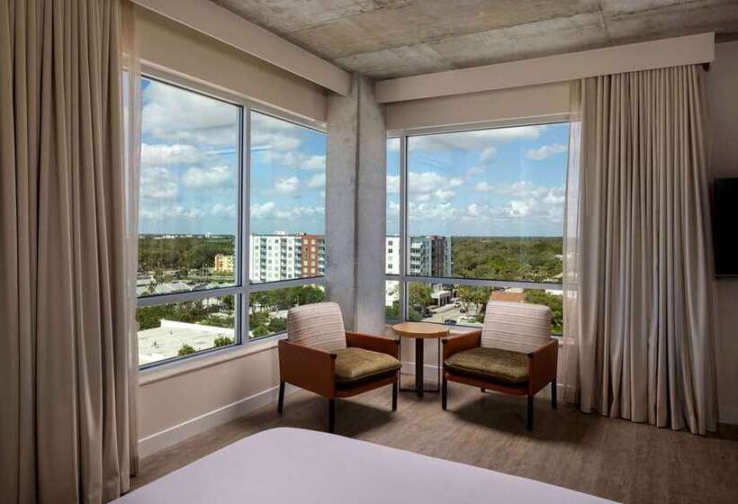 带大床的标准间, Hilton Garden Inn Prescott Downtown