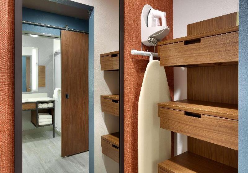 Номер Стандарт Кровать Кинг Адаптированный для Инвалидов, Hilton Garden Inn Prescott Downtown