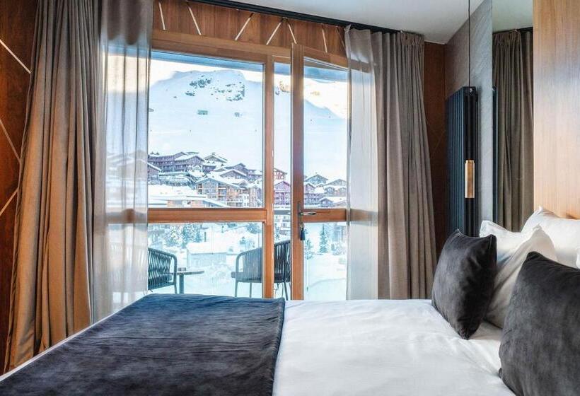 سوییت با چشم‌انداز کوه, Hôtel Le Diamond Rock