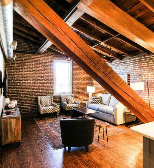 带大床的套房, The Lofts At Downtown Salem