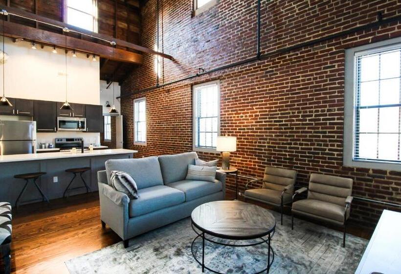 豪华套房, The Lofts At Downtown Salem
