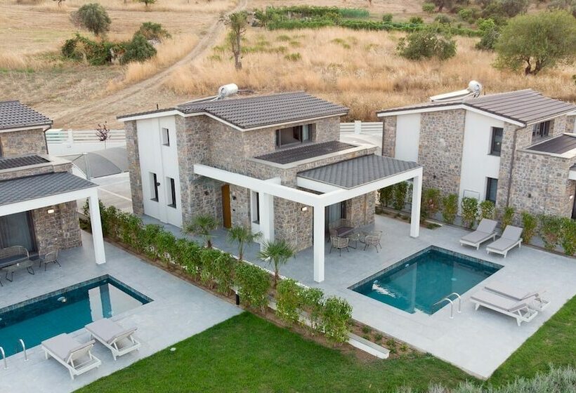 ویلای 2 خوابه با چشم‌انداز دریا, Terra Olivia Luxury Villas And Suites