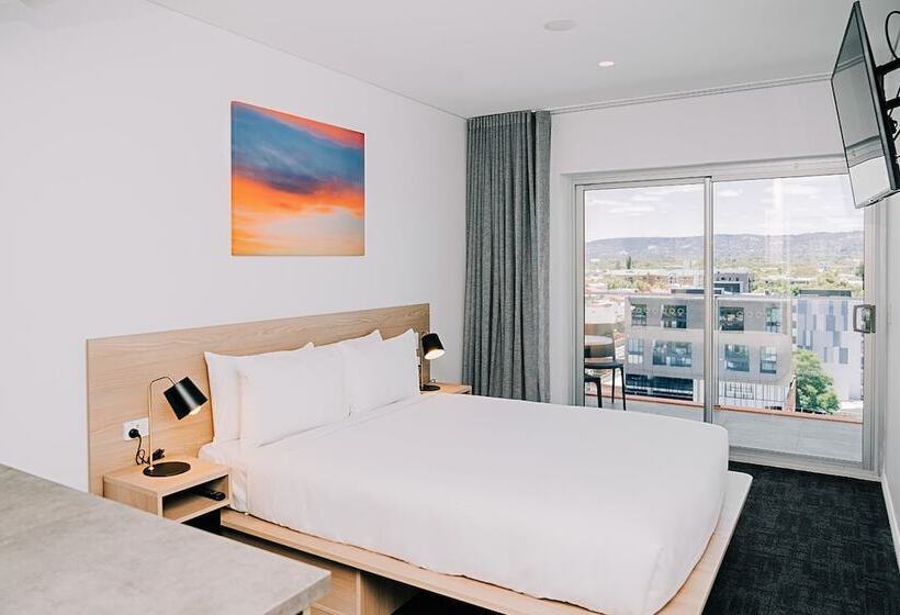 Номер Стандартный Кровать Куин, Toms Court