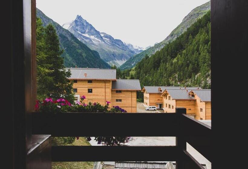 Номер Стандарт, Europe